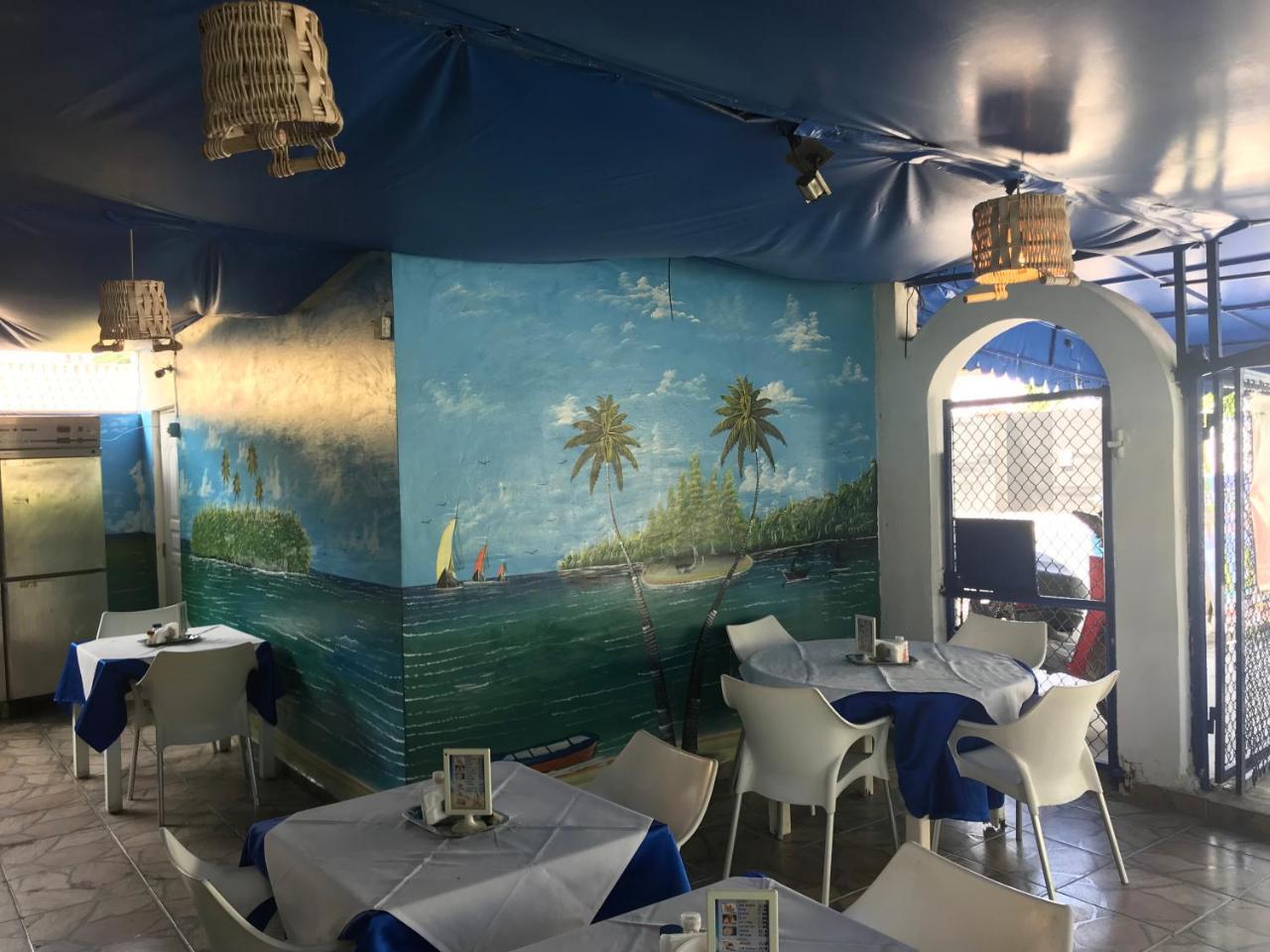 Hotel Restaurante Thomas Boca Chica Exteriör bild